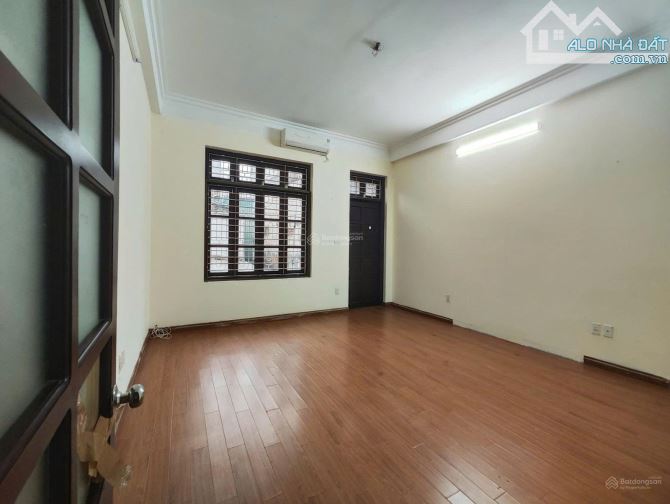 Cho thuê Biệt thự nguyên căn ngõ 402 Bạch mai, DT 84m2, 4 tầng, giá 25 triệu/ tháng. - 4