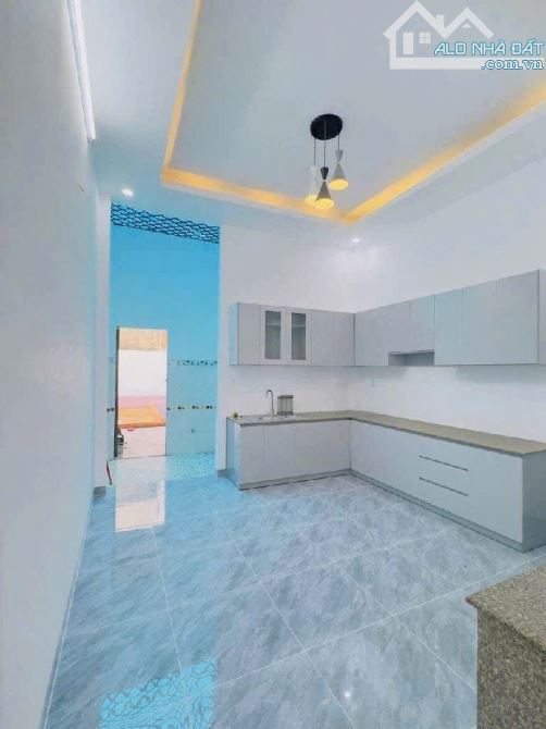 NHÀ ĐẸP CHÂN DÀI 4X32 NGUYỄN THỊ BÚP 3 TẦNG ĐƯỜNG THÔNG XE TẢI GIÁ CỰC TỐT - 4