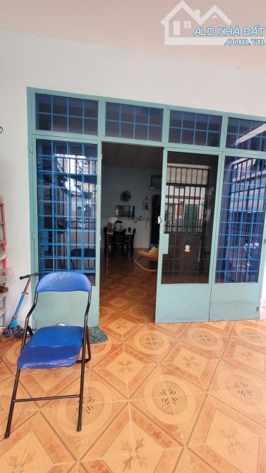 NHÀ CẤP 4, DT khủng 75m2 (4.3 x 17), Nở hậu 4.5m, chỉ 4.9 ty TL - 4