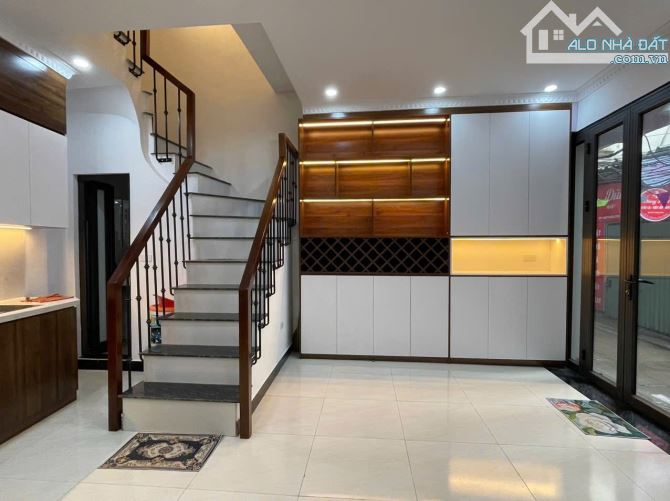Bán nhà Đẹp Phố Thụy Khuê - 40m2- 4 Tầng -4 ngủ ,5 vs- 9.85 T (TL) - 4
