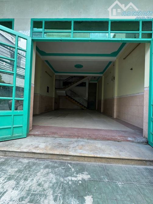 Bán nhà hẻm xe tải thông - Tân Bình - ngang 5m - nở hậu - 4