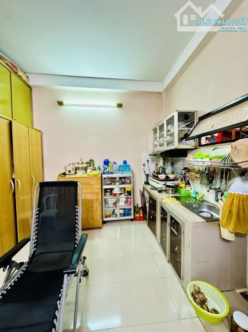 Bán nhà 5 tầng 98m2 Cách Mạng Tháng 8 phường 13 Quận 10 - 4