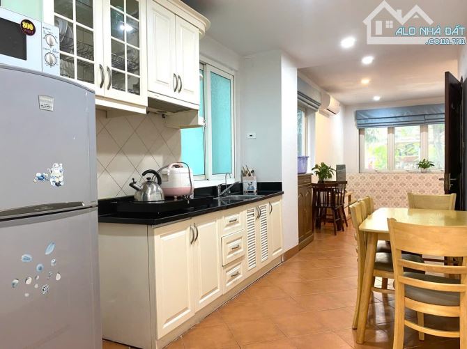 Căn hộ trung tâm Q. Hai Bà Trưng, DT 75m2, gồm 1 PN, khách + bếp riêng biệt, giá 11 triệu - 4