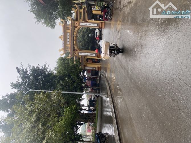 Phú Diễn – 180m², 3 tầng, giá 18,2 tỷ. Cách đường ô tô tránh 35m, ô tô nhỏ đỗ cửa. - 4