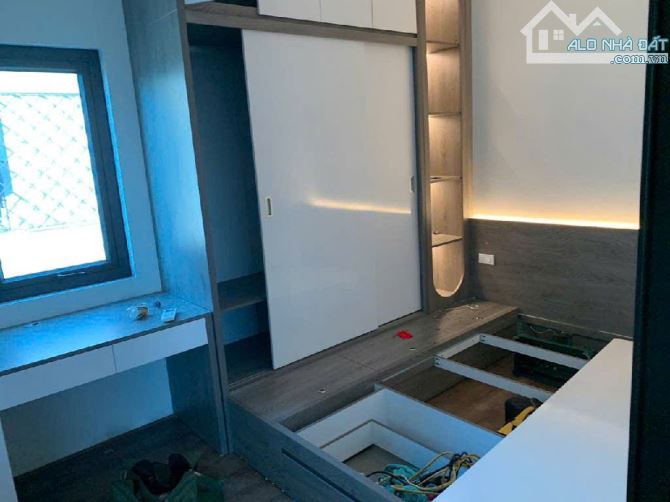 Bán gấp nhà 5 tầng, mặt tiền 5m, đường ô tô tránh, kinh doanh, full công năng, DT 42m2 - 4