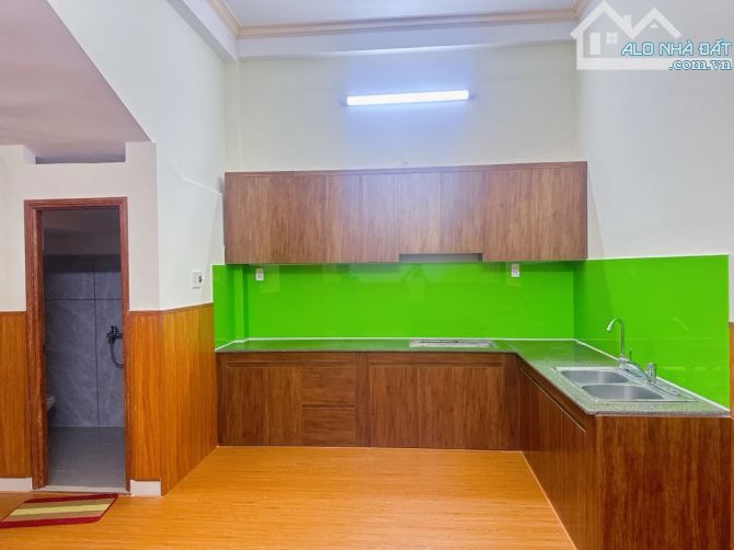 BÁN NHÀ 2 TẦNG - MẶT TIỀN NGUYỄN QUÝ ĐỨC -100M2 (MT 5.5M) - GẦN NGUYỄN HỮU THỌ - 5,95 TỶ - 4