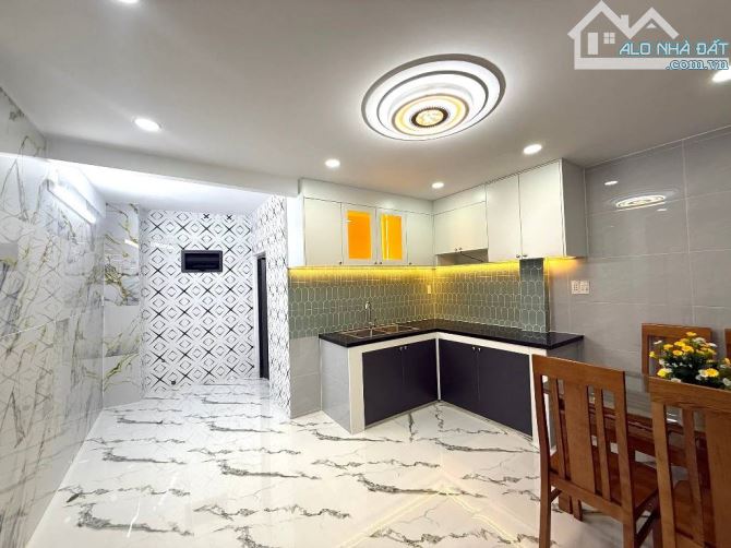 Nhà 51m2 đường Quang Trung Phường 10 Gò Vấp chỉ 4,2 tỷ SHR hẻm rộng rãi gần sân bay - 4