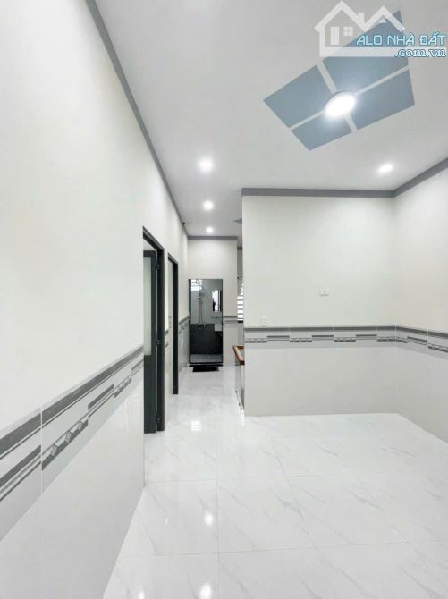 BÁN NHÀ 1 TRỆT 1 LẦU GẦN KDC HOÀNG MINH CHÁNH P. HOÁ AN. GIÁ CHỈ 2,1 TỶ - 4
