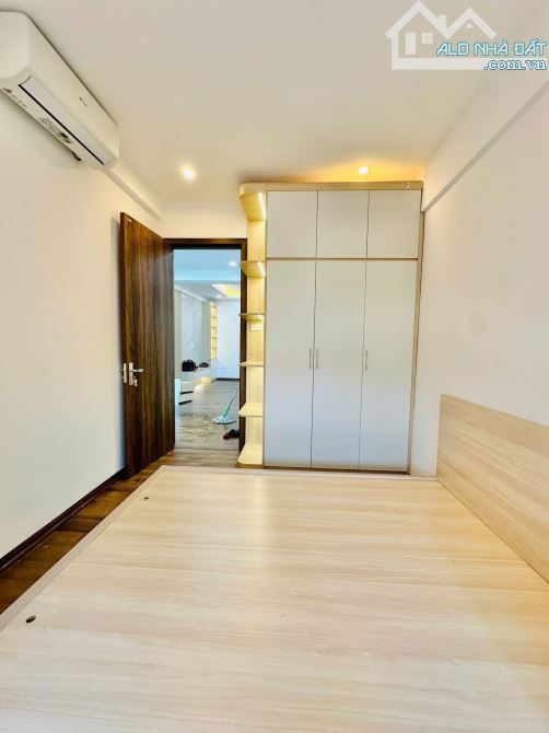SIÊU HIẾM CHUNG CƯ B9 NGUYỄN CẢNH DỊ 62M T6 3,98 TỶ FULL NỘI THẤT LÔ GÓC SÁNG THOÁNG - 4