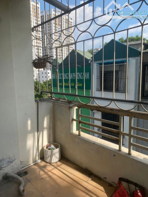 Tài chính 4 tỷ, căn hộ toà CT9 Định Công, ban công hướng Nam, 2 ngủ, sổ đỏ chính chủ - 4
