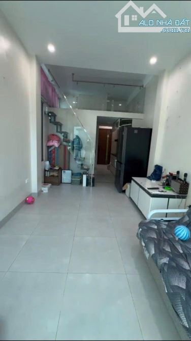 BÁN NHÀ GIÁP NHẤT - NGÕ Ô TÔ - THÔNG TỨ TUNG - KINH DOANH ĐỈNH - 42M CHỈ 13,3 TỶ - 4