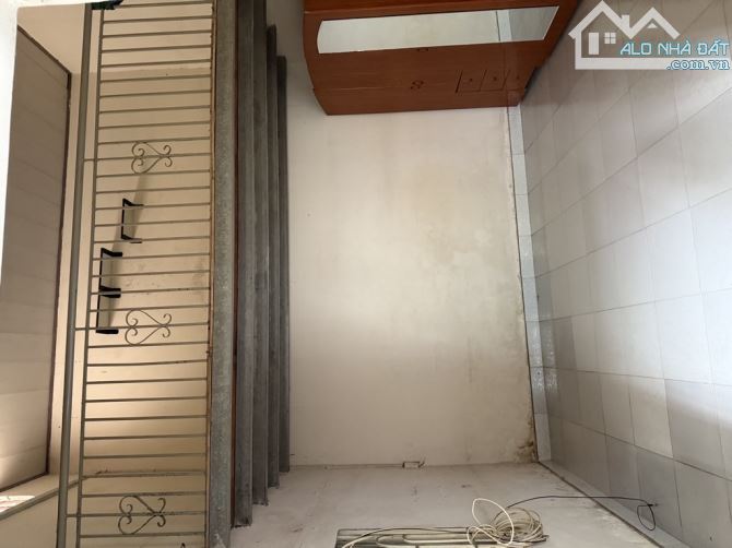 NHÀ CŨ 10X7 PHẠM HỮU LẦU, PHÚ MỸ, Q7 – GIÁ 4.5T - 4