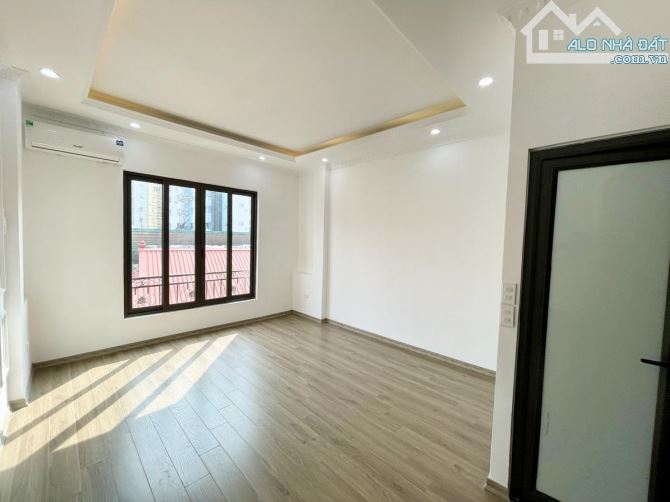Cực hiếm ! Nhà phố Pháo Đài Láng, Đống Đa, DT 35m2*6 tầng, thang máy, giá hơn 8 tỷ. - 4