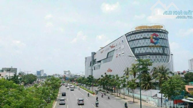 RỘNG 4.2M - 2 TẦNG VALI Ở NGAY - QUANG TRUNG - NHỈNH 4 TỈ - 4