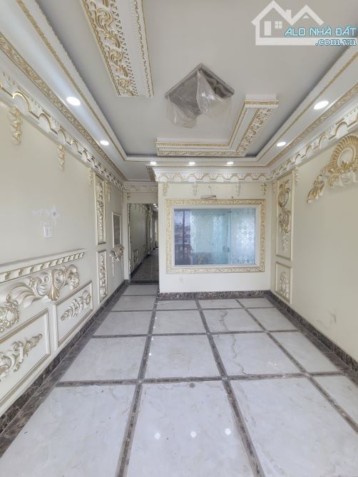 Gà đẻ trứng vàng, Biệt thự dát vàng, 5 tầng, 11 phòng, 99m2, Quận 6, 9 tỷ - 5