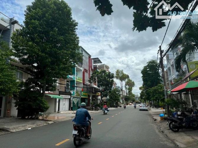BÁN NHÀ KHU PHÂN LÔ NGAY AN DƯƠNG VƯƠNG VÕ VĂN KIỆT,GẦN AEON TÊN LỬA,NHÀ ĐẸP 4 TẦNG,64M2 - 5