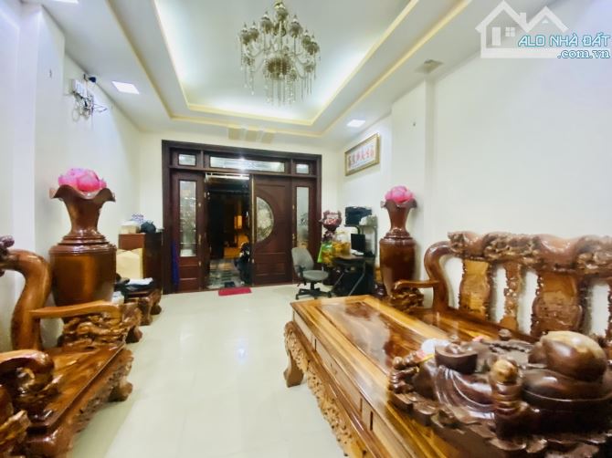 Nhà gần sân bay Nguyễn Văn Công hẻm 6M thông 106m2 4 tầng sổ đẹp 12 tỷ - 5