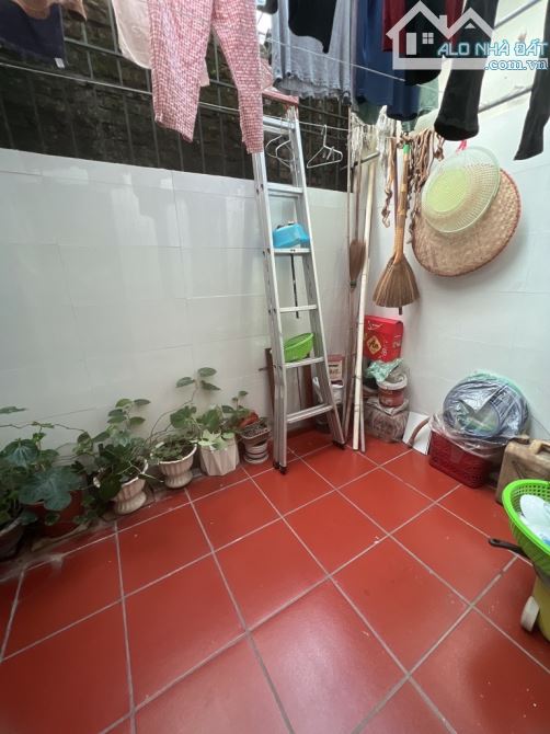 🤭 TIN ĐƯỢC KHÔNG - TẦM 16 TỶ - SỞ HỮU 80M2 CẦU GIẤY - Ô TÔ ĐỖ CỬA - 1 BƯỚC RA MẶT PHỐ 🤭 - 5
