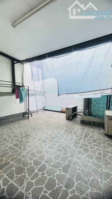 Bán nhà Q3 - Hẻm nhựa 6m - 5 tầng - 5