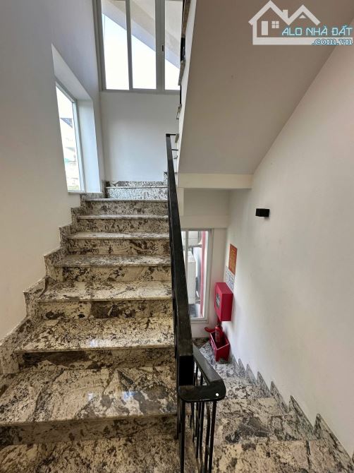 BÁN TÒA APARTMENT 7 TẦNG MẶT PHỐ NGHI TÀM, VIEW HỒ TÂY, DT 154M MT 8.1M KD 125TR/THÁNG. - 5