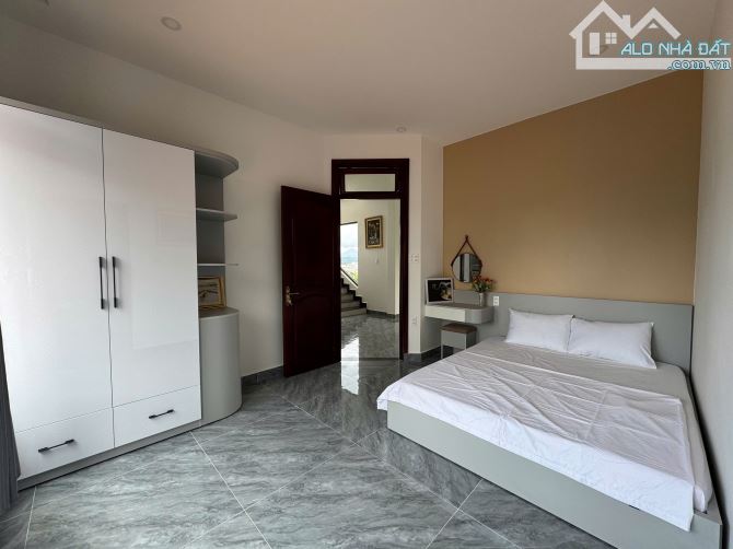 VILLA SÂN VƯỜN MỚI XÂY _ KHU VILLA SANG TRỌNG _ GẦN HỒ XUÂN HƯƠNG - 5
