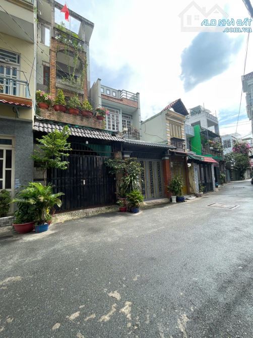 BÁN NHÀ GIÁ 6,78T, DT 155m2, MẶT ĐƯỜNG TCH16, Q12. - 4