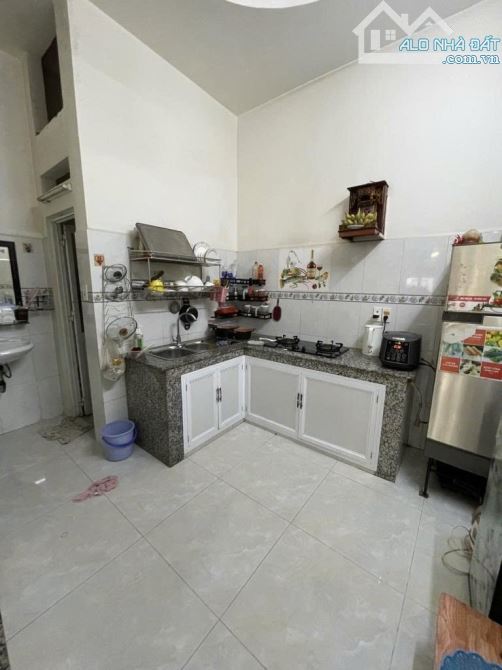 Nhà sát mặt tiền CV Cầu Trắng - AEON 10