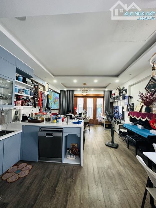 Bán toà nhà Tân Bình - Hầm, 6 tầng - thang máy - 76m2 - kinh doanh - 5