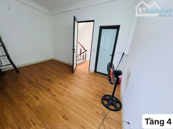 NHÀ PHỐ TRẠM – 5 TẦNG MỚI ĐẸP – NGÕ NÔNG RỘNG – Ô TÔ NHỎ VÀO GẦN – VỊ TRÍ ĐẮC ĐỊA - 5