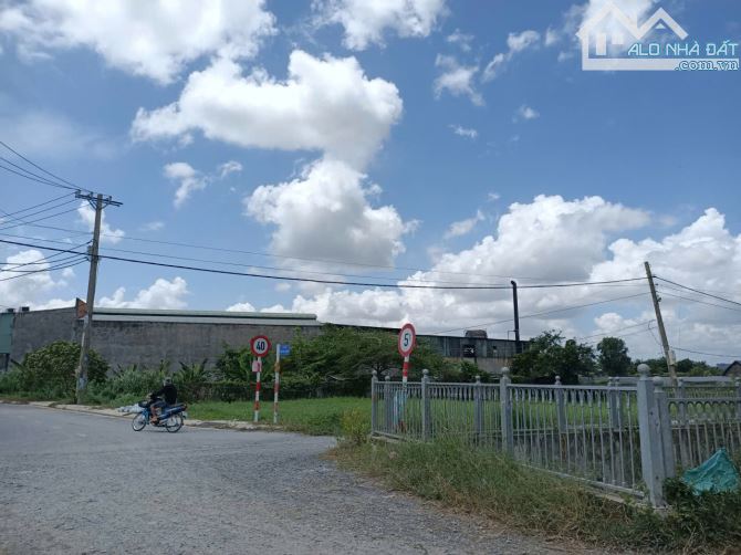 MẶT TIỀN KÊNH TRUNG ƯƠNG XUÂN THỚI THƯỢNG HÓC MÔN. DT: 5840M2 , GIÁ 46 Tỷ TL - 5
