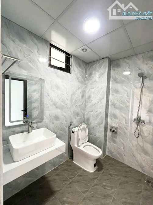 BÁN NHÀ - BIÊN GIANG - HÀ ĐÔNG - Ô TÔ ĐỖ CỬA - GIÁ 3x TỶ . - 5