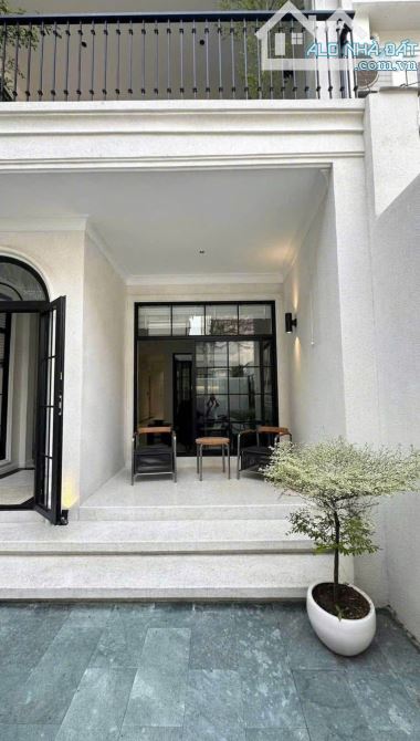 Villa cao cấp hiếm Trung tâm mới đẹp ngay Nguyễn Văn Thủ -Quận 1 vào ở ngay, 140m2 - 52 Tỷ - 5