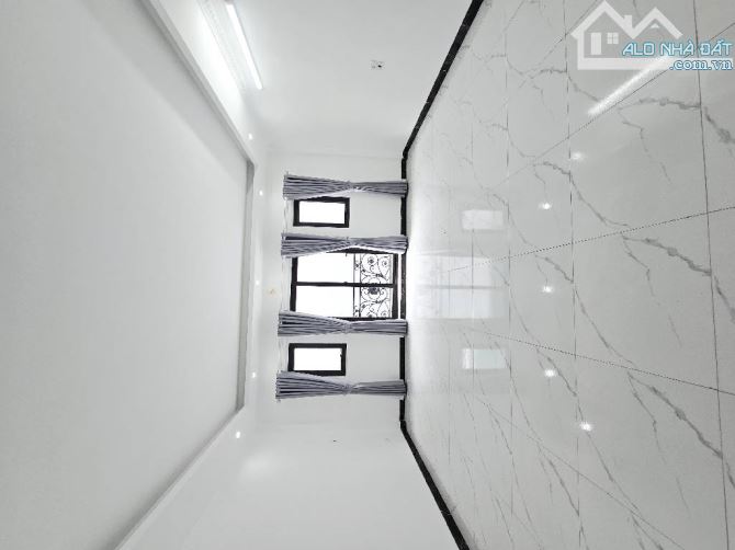 🔥 NH.À ĐẸP 5 TẦNG x 45m -NGỌC TRÌ- THẠCH BÀN – LÔ GÓC – 2 MẶT THOÁNG - 4