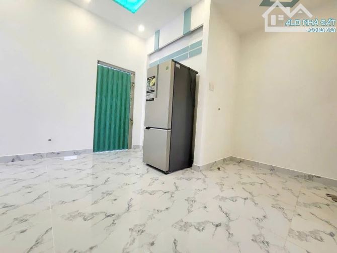 BÁN NHÀ LÊ QUANG ĐỊNH,2 TẦNG, 50M2, GIÁ 5,1 TỶ - 4