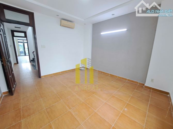 NHÀ 3 LẦU 8 PHÒNG GẦN CAO ĐỨC LÂN - GIÁ 30 TRIỆU - 5
