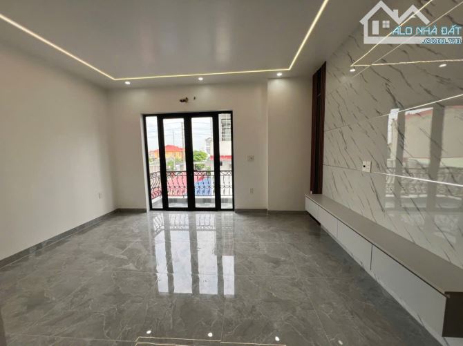 L.A.Đức- Dãy nhà 9 căn đường Nguyễn Bình Khiêm - 60-72m2 - 4 tỷ 200 - 5