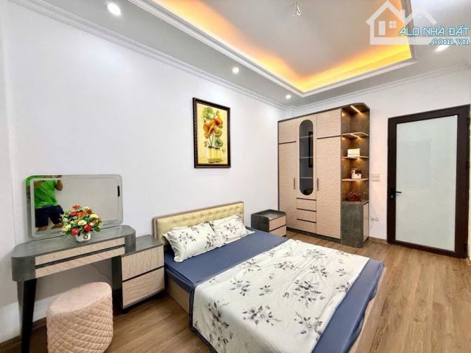 Minh Khai - 5 tầng thang máy, ngõ siêu rộng, siêu thoáng, 20m ra phố.