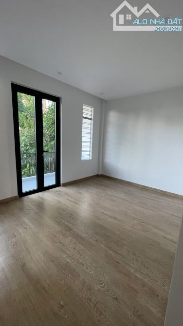 🏡 NHÀ MỚI 3 TẦNG HIỆN ĐẠI – FULL NỘI THẤT CAO CẤP – CẠNH LÔ GÓC NGUYỄN KHÁNH TOÀN - 5