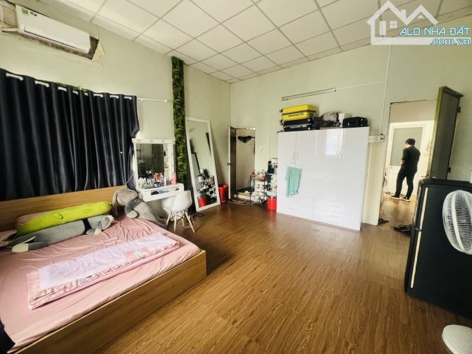 Bán nhà mặt tiền Phú Nhuận - ngang 4.8m - 3 tầng - kinh doanh tấp nập - 5