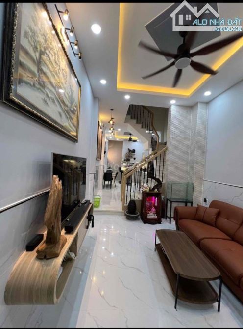 🚨HÀNG HOT TÂN PHÚ - NHÀ ĐẸP KHU DÂN TRÍ CAO 🚨 🏡 49m² - 4 Tầng - 6