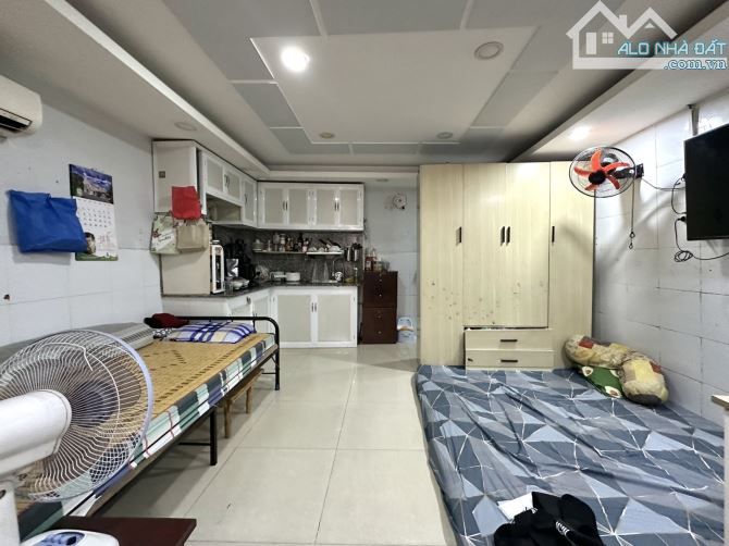 Bán nhà Q3 - 5 tầng - xe hơi 7 chỗ - 65m2 - kinh doanh - 6