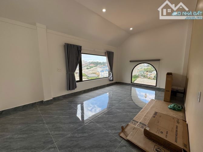 VILLA SÂN VƯỜN MỚI XÂY _ KHU VILLA SANG TRỌNG _ GẦN HỒ XUÂN HƯƠNG - 6