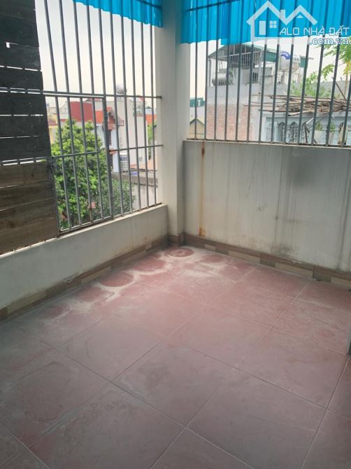 Nhà 4 tầng mới đẹp - ngõ rộng - gần phố Phúc Lợi - SDCC - 5,2 tỷ có bớt - 6