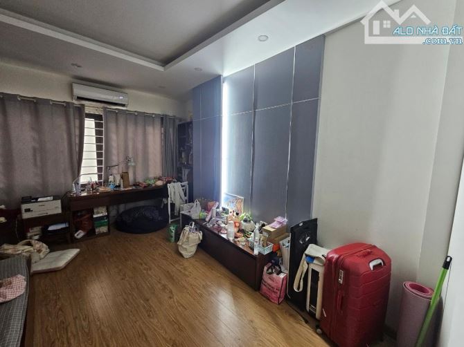 LÁNG HẠ-32Mx6TẦNG-MT 5.6M- NHÀ ĐẸP GẦN PHỐ-CÁCH ÔTÔ 20M-HÀNG XÓM KHÁCH SẠN FORTUNA-9TỶ - 6