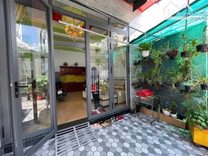Ngộp lắm nên đành bán căn nhà cấp 4 hiện đại ở Xuân Thới Thượng, Hóc Môn giá850 triệu,95m2 - 6