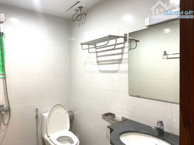 Căn hộ trung tâm Q. Hai Bà Trưng, DT 75m2, gồm 1 PN, khách + bếp riêng biệt, giá 11 triệu - 6