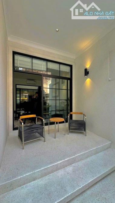 Villa cao cấp hiếm Trung tâm mới đẹp ngay Nguyễn Văn Thủ -Quận 1 vào ở ngay, 140m2 - 52 Tỷ - 6