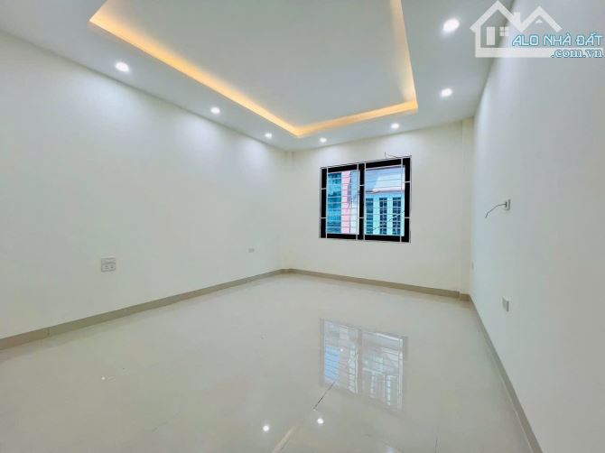 BÁN NHÀ PHỐ PHÚ DIỄN, BẮC TỪ LIÊM - 35M², 6 TẦNG, 3.5M MẶT TIỀN - 8 TỶ - Ô TÔ 4 CHỖ ĐỖ CỬA - 6