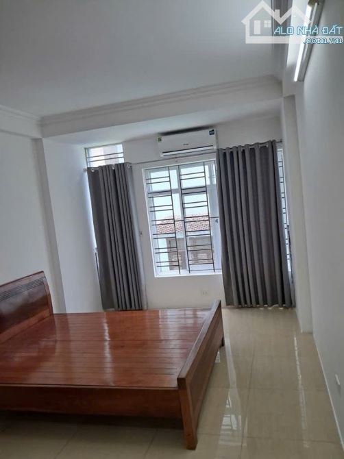 BÁN NHÀ LÔ GÓC LÊ QUANG ĐẠO – NAM TỪ LIÊM – 30m2 giá 6.65 TỶ - 6