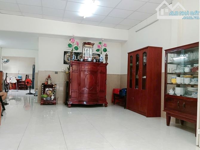 Bán nhà mặt tiền Trần Bá Giao 111m2 nở hậu 6.3m view góc tương lai tiện xây mới 8.99 tỷ. - 6